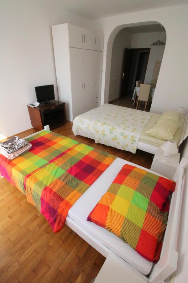 Apartments Mediteran 波尔托罗 外观 照片