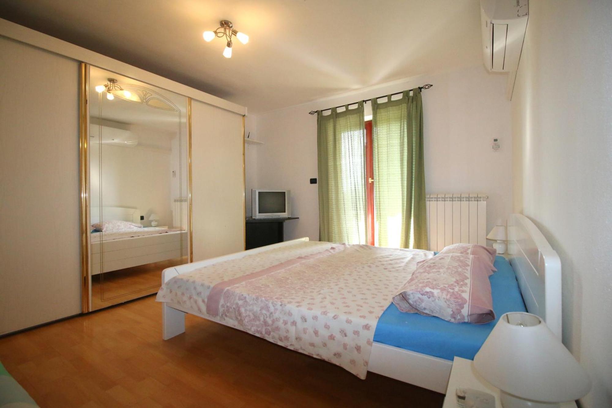 Apartments Mediteran 波尔托罗 外观 照片