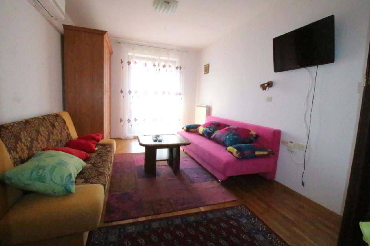 Apartments Mediteran 波尔托罗 外观 照片
